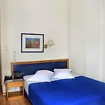 Hotell Elena 3*