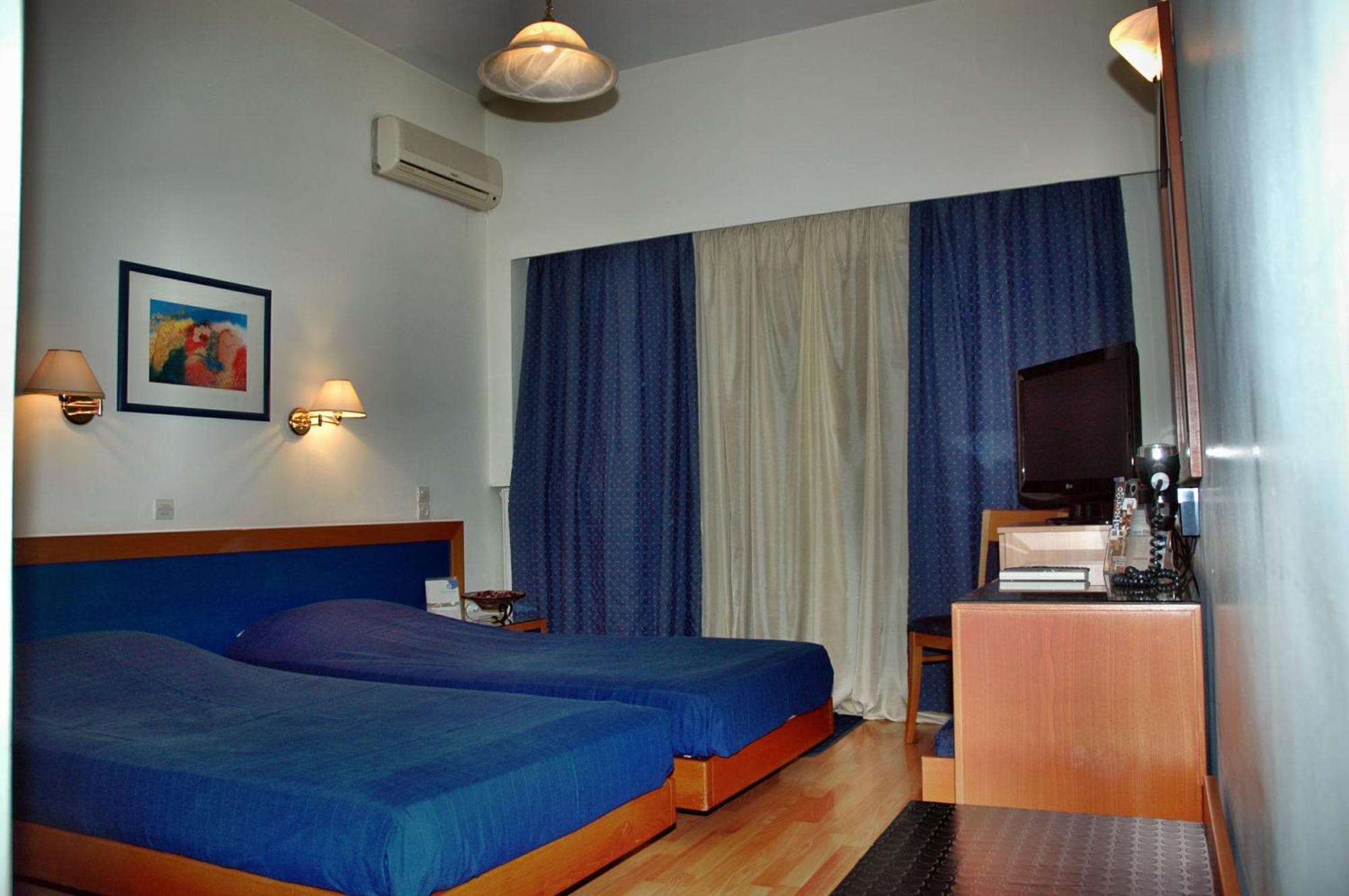 Hotel Elena in Lamía, Greece